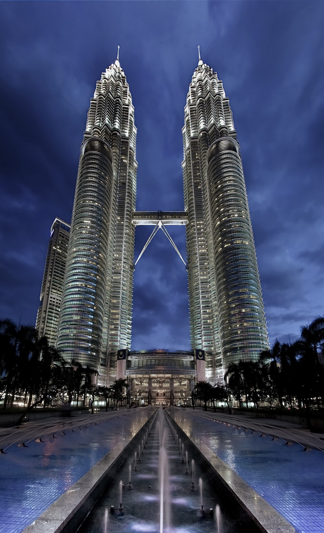 Kuala Lumpur 封面