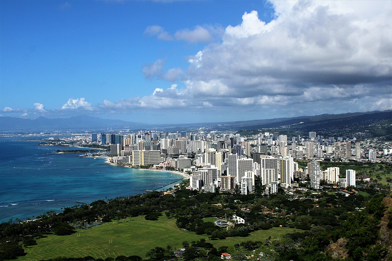 Honolulu 封面