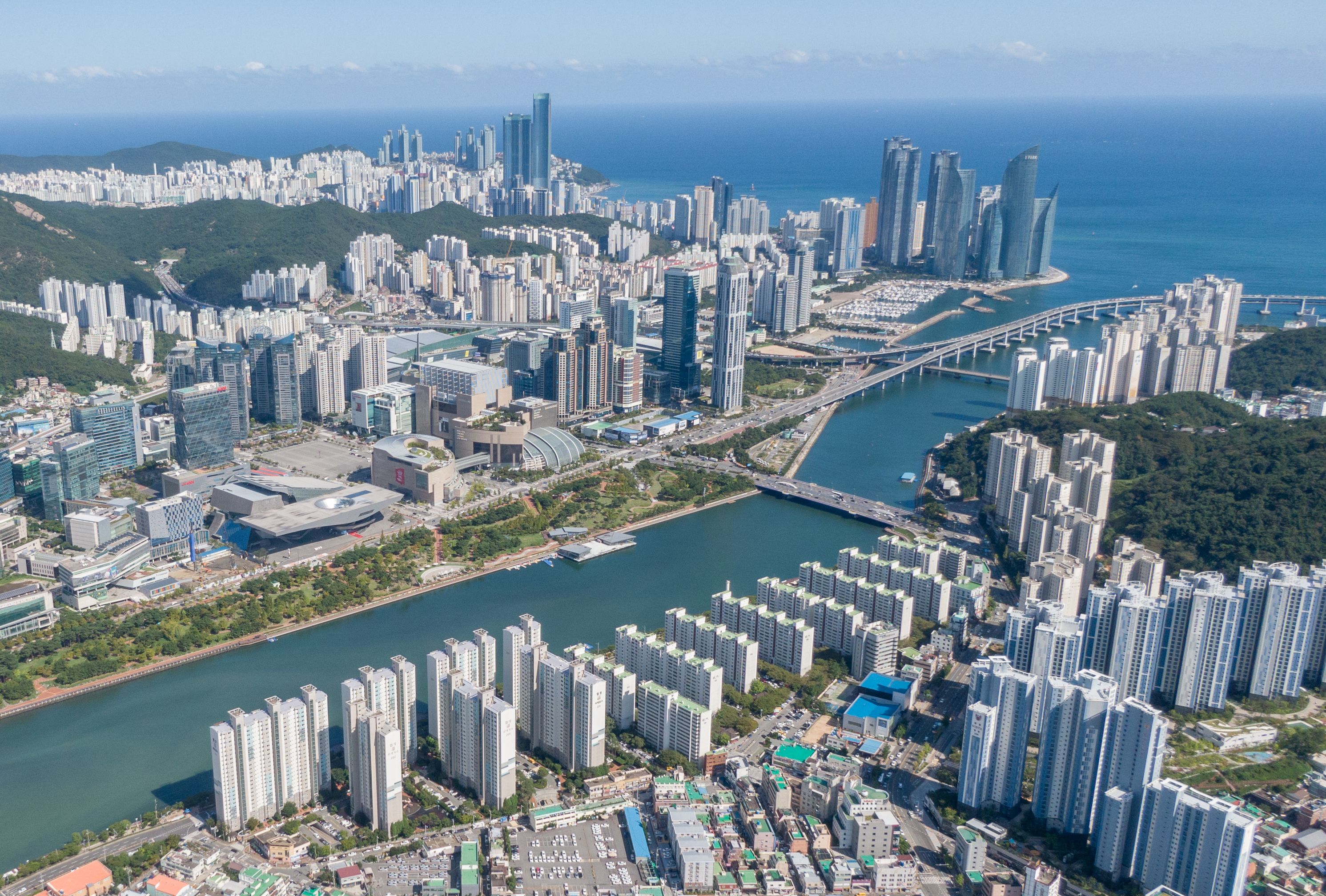 Busan 封面