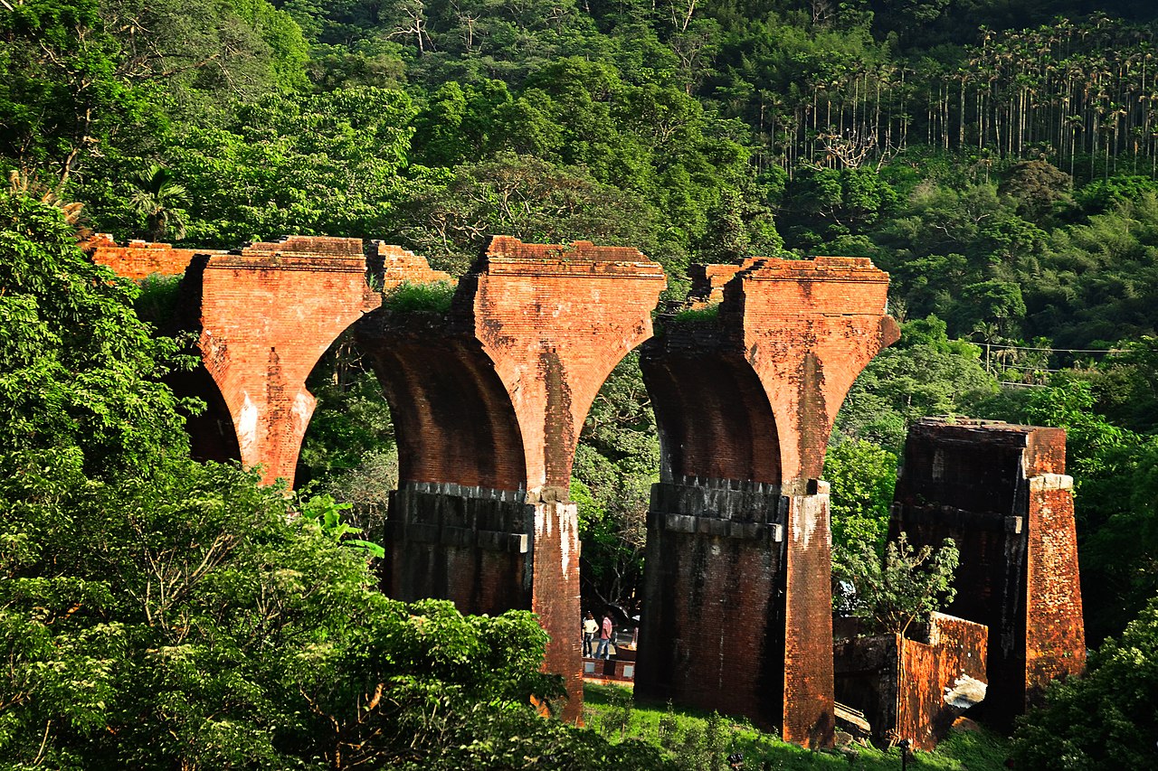 Sanyi 封面