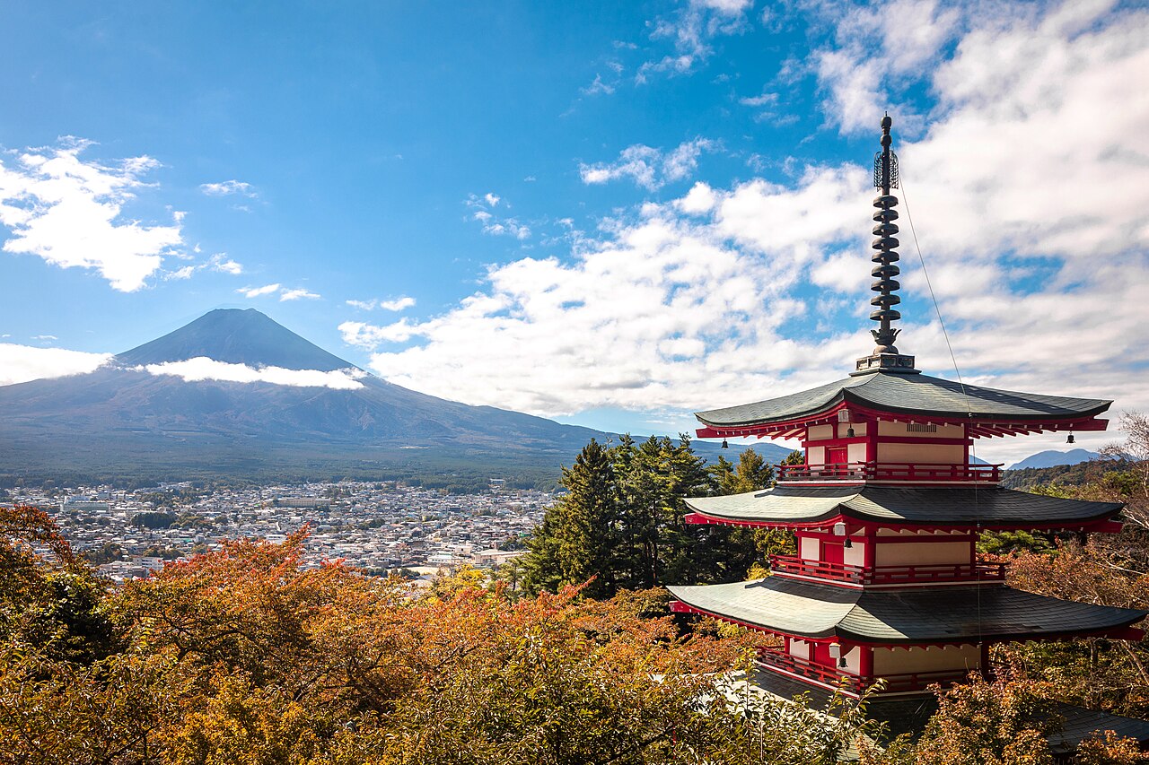 Lake Kawaguchi 封面