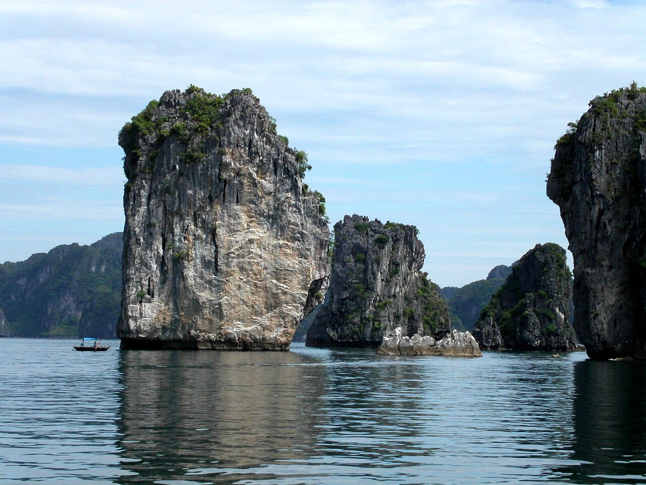 Ha Long Bay 封面