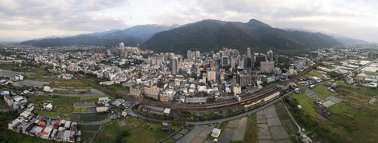Yilan Jiaoxi 封面