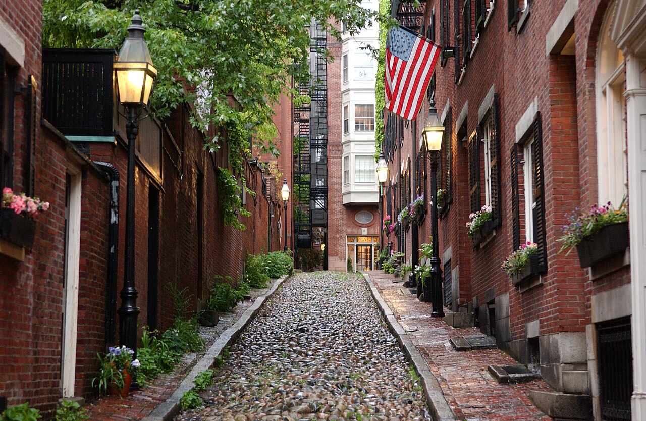 Boston 封面