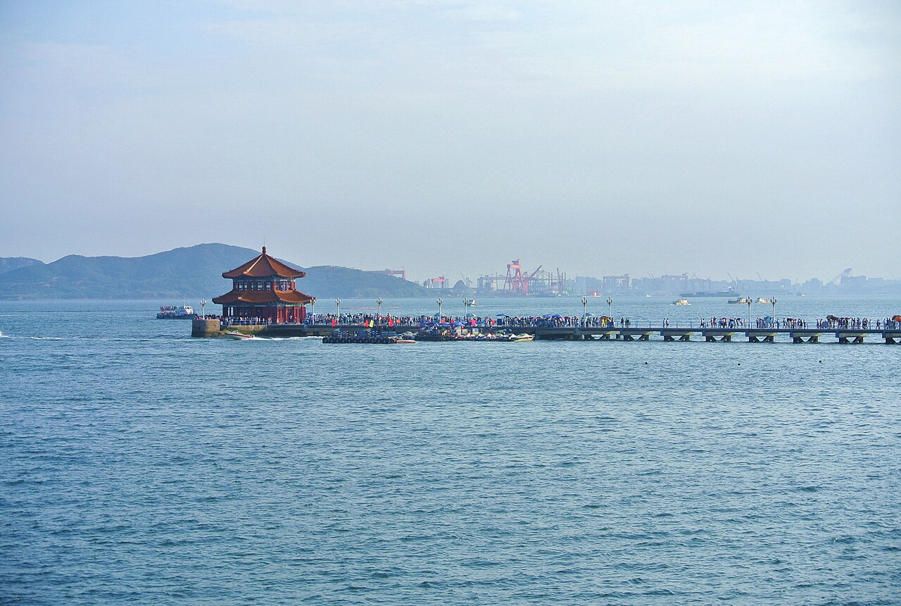 Qingdao 封面